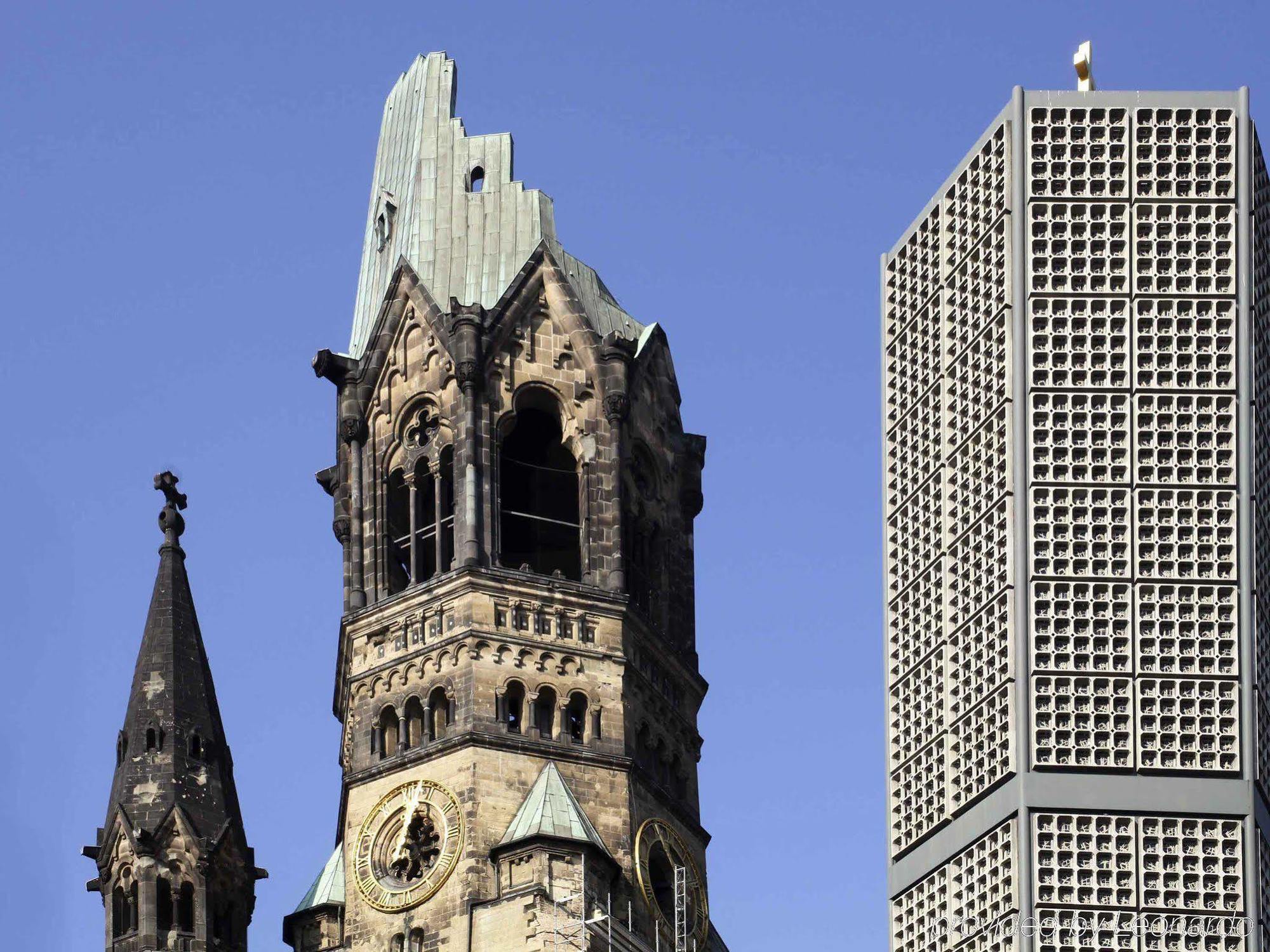 Pullman Berlin Schweizerhof Hotel Luaran gambar The Kaiser-Wilhelm-Gedächtniskirche in Berlin